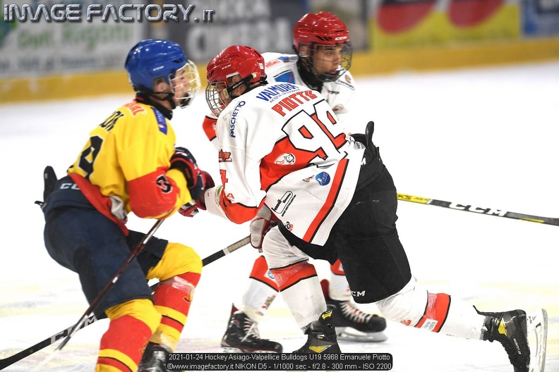 2021-01-24 Hockey Asiago-Valpellice Bulldogs U19 5968 Emanuele Piotto.jpg